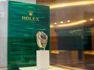 Beyond Functionality: The Power of a Luxury Watch to Define Your Style