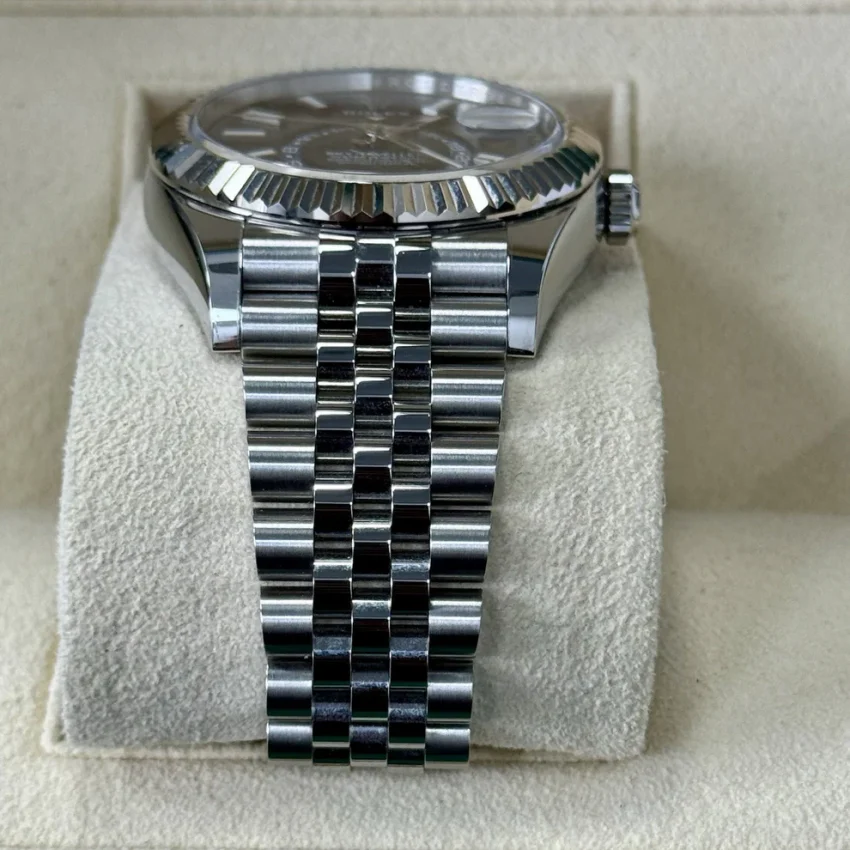 Rolex Sky Dweller Blue Dial Jubilee Bracelet 336934. 2024 Full Set Immaculate